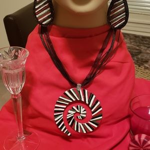 Unique handmade Jewelry and Earrings